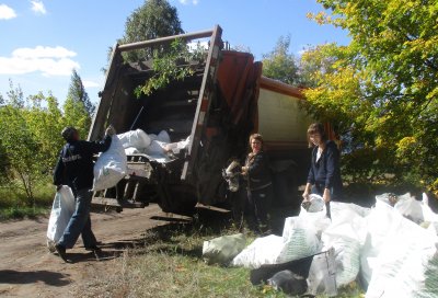 Акция «Чистый лес» собрала в бору активистов