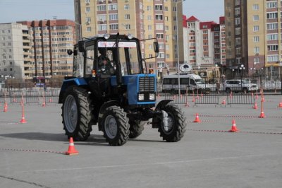 В «Троеборье механизаторов» победила увельчанка!