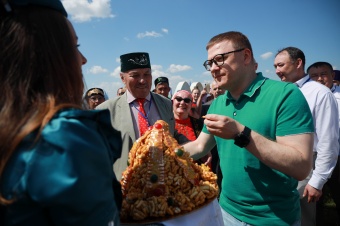 Алексей Текслер принял участие в открытии областного праздника Сабантуй 