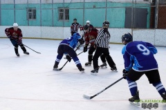 Усть-катавские хоккеисты сразились с командой из Коркино 