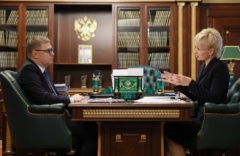 Губернатор Челябинской области Алексей Текслер провел встречу с уполномоченным по правам человека в регионе Юлией Сударенко