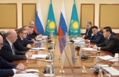 В правительстве Казахстана прошла встреча Алексея Текслера с премьер-министром Республики Алиханом Смаиловым