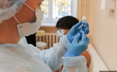 В Челябинской области с 11 октября вводится обязательная вакцинация от коронавируса для всех категорий граждан, работа которых связана с массовым пребыванием людей