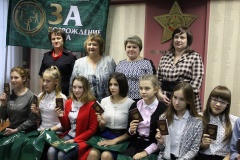 14-летние увельчане получили паспорта в День Конституции РФ 