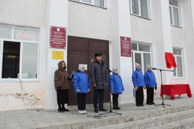 В поселке Синий Бор состоялось торжественное открытие мемориальной доски в честь почетного гражданина Увельского района, заслуженного работника сельского хозяйства РСФСР, председателя колхоза «Рассвет», основателю п. Синий Бор Григория Васильевича Очеретн