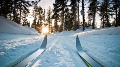 Увельчан приглашают покататься на лыжах на стадионе