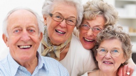 Уважаемые Симчане! Примите сердечные поздравления с Международным днем пожилых людей!