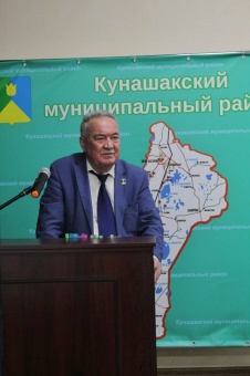 Депутаты приняли отчет главы района.