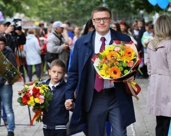 Губернатор Челябинской области Алексей Текслер поздравил с Днем знаний!
