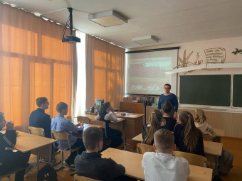 «Единая Россия»: Комплексное развитие сферы образования и мер поддержки учителей — приоритетная задача партии в VIII созыве Госдумы