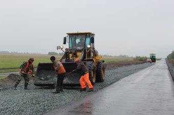 В регионе отыграны все конкурсы, определены подрядные организации для масшабного дорожного ремонта. 