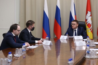 Алексей Текслер и президент «Деловой России» Павел Титов подписали соглашение о сотрудничестве