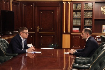 Алексей Текслер встретился с руководителем Уральского управления Росприроднадзора Романом Тужиковым