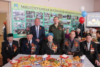 Чествование ветеранов в администрации района