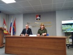  Глава округа провел встречу с активной молодежью