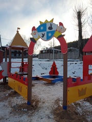 Глава округа принял детский городок в пос. Паранино 