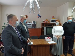 Глава округа и представители областного Заксобрания посетили общество инвалидов Усть-Катава