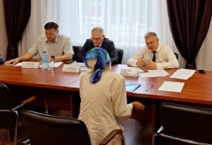 Устькатавцы пришли на приём к руководителю приёмной президента 