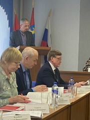 22 апреля 2026 года  в актовом зале администрации депутаты провели очередное заседание Собрания депутатов
