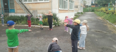 Ребята из старших групп Детского сада №10 активно готовятся к сдаче нормативов ГТО!