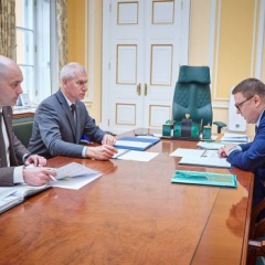 Алексей Текслер провел рабочую встречу с министром спорта Российской Федерации Олегом Матыциным