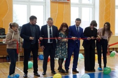 Перерезали красную ленточку: В Усть-Катаве открылась площадка с уличными тренажёрами 