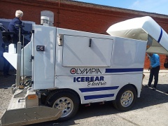 В округ прибыла новая техника, предназначенная для формирования идеальной ледовой поверхности и ухода за ней