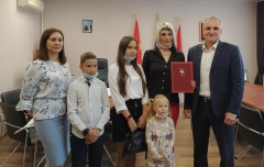 Ещё на одну молодую семью на получение жилищного сертификата в нашем округе стало больше