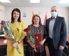 Глава округа поздравил работников бытового обслуживания и ЖКХ с профессиональным праздником 